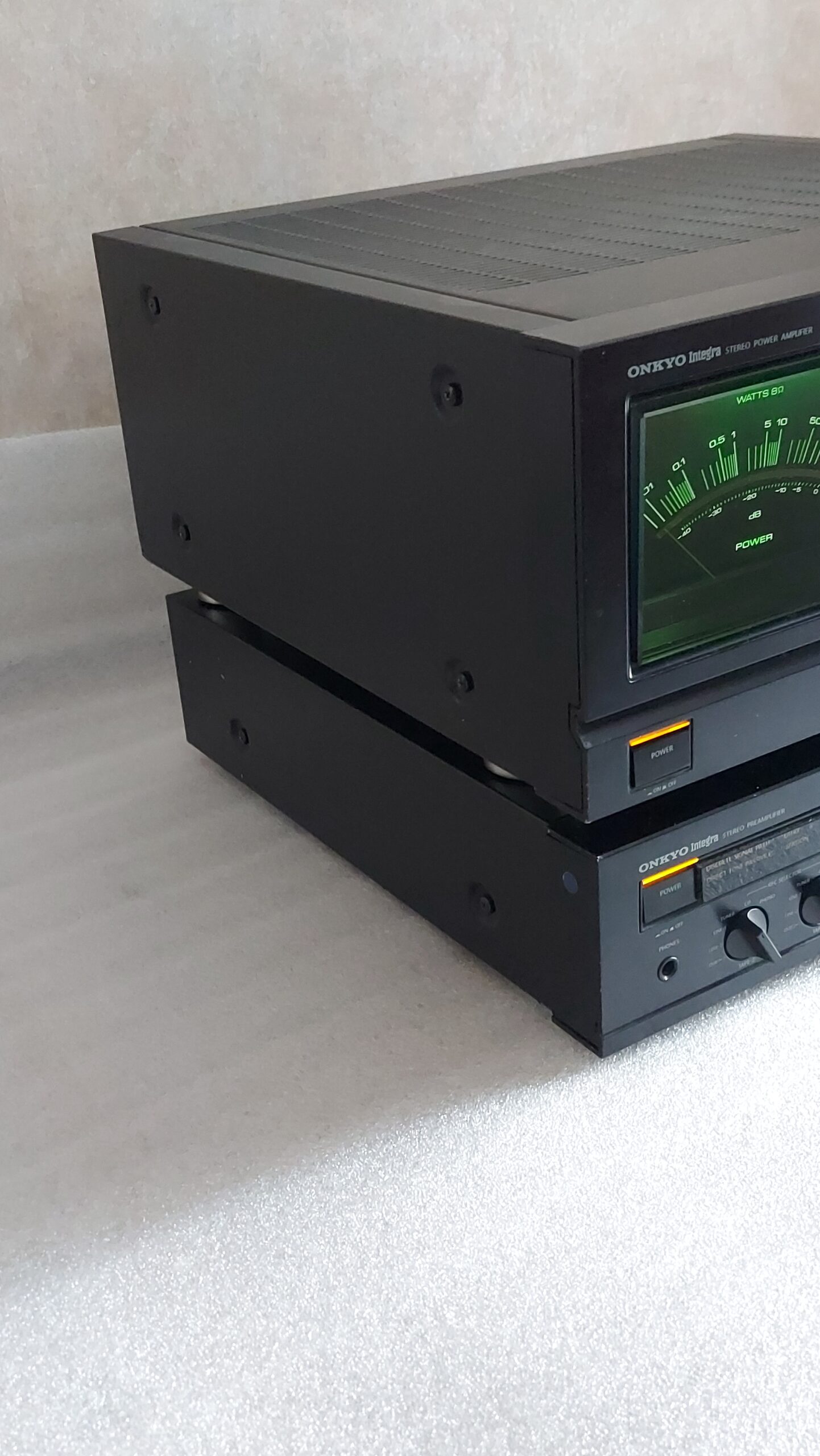 ONKYO INTEGRA Stereo Preamplifier P-304 and Power Amplifier M-504